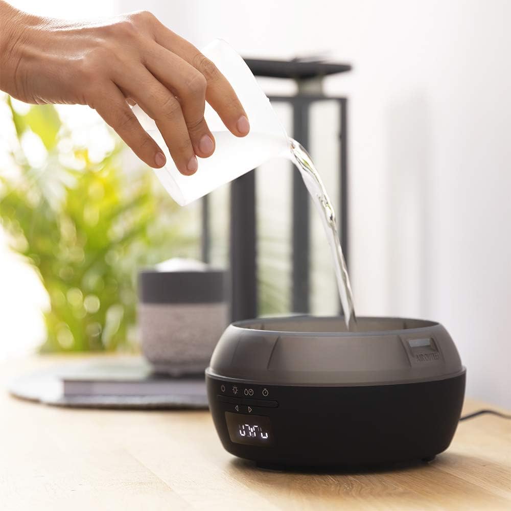 Cecotec Difusor de aromas PureAroma 550 Connected Black Woody. Capacidad 500ml, Pantalla LED, Altavoz, Control por bluetooth, App, Temporizador 12h, 3 Modos de funcionamiento, Cobertura 30m2